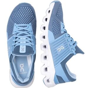 On Cloudswift in Lake Blue, women's size 9